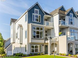 448 NE Bridgeton Rd, Portland, OR 97211