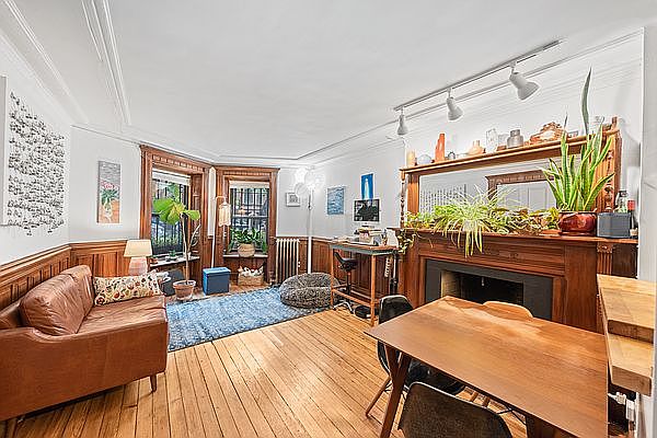 1st image of 143 Lincoln Pl #1