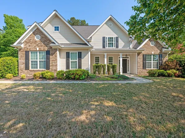 241 Otter Cir, Fayetteville, GA 30215