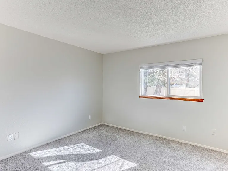 Dover Commons Apartments — Photo 17