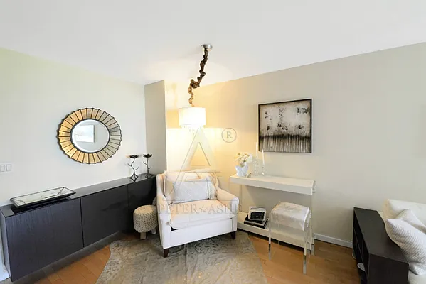 Rented by Peter Ashe | media 2