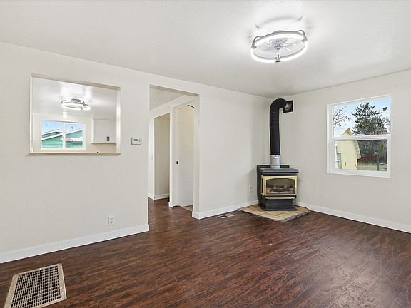 5th image of 14902 E Valleyway Ave