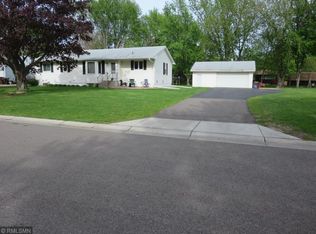 1434 Rainbow Ave, Maple Plain, MN 55359