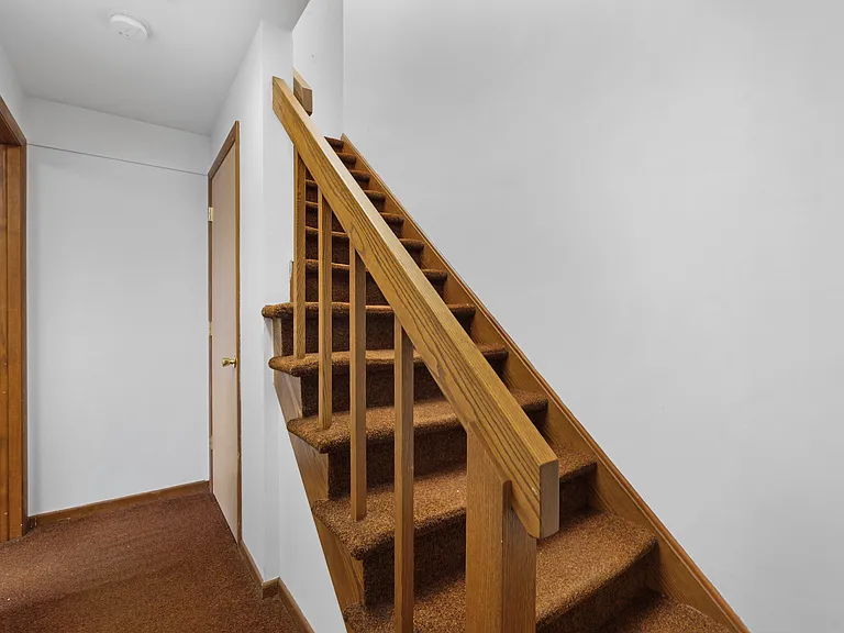 328 Green Pond Rd — Photo 10