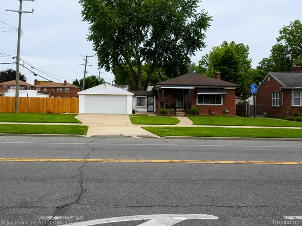11414 Burt Rd, Detroit, MI 48228