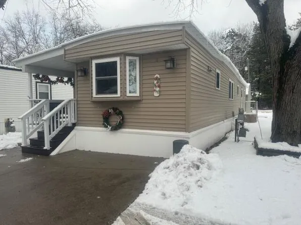 8710 S Old Elm Ln, Newaygo, MI 49337