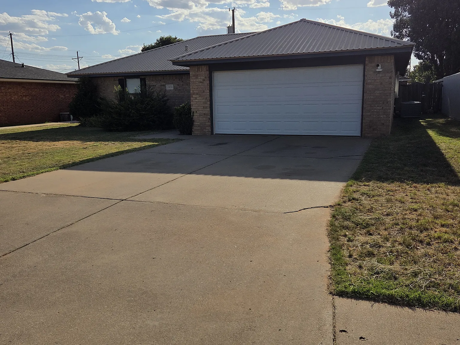 3 bed, 1236 sqft, $1,200 — Photo 2