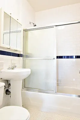 Rented by Brickview NYC Realty NYV LLC | media 6