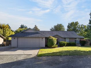 3305 W 23rd Ave, Kennewick, WA 99337