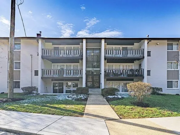 3122 Brinkley Rd #4201, Temple Hills, MD 20748