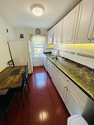 2nd image of 22-31 28th St #2