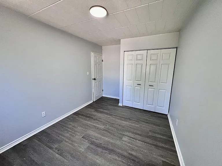 471 Tecumseh Rd W #101 — Photo 5
