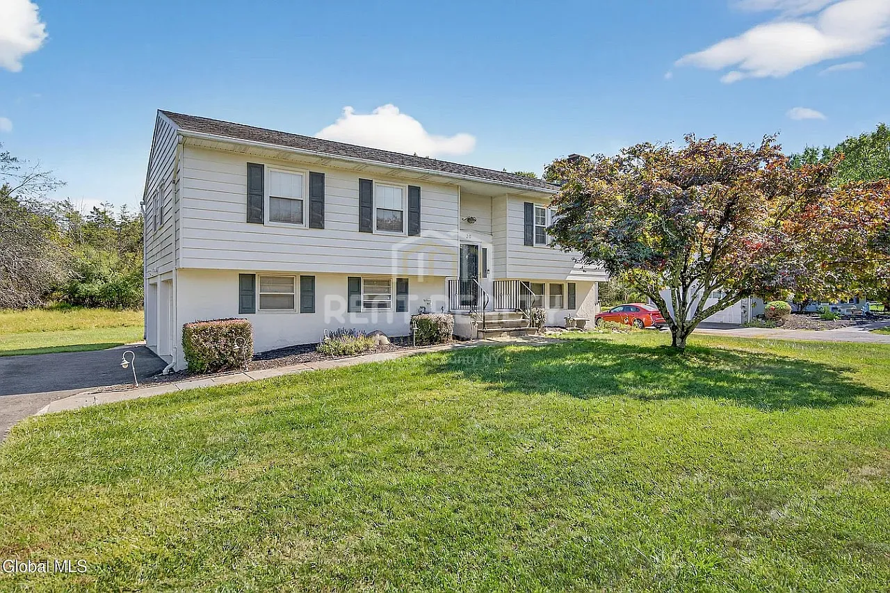 4 bed, 1662 sqft, $3,500 — Photo 1