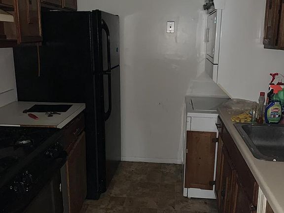 3rd image of 1730 Fountain Rock Way