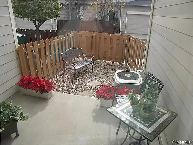 18102 E Bethany Pl — Photo 4