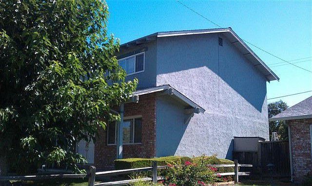 2nd image of 3294 Floresta Dr