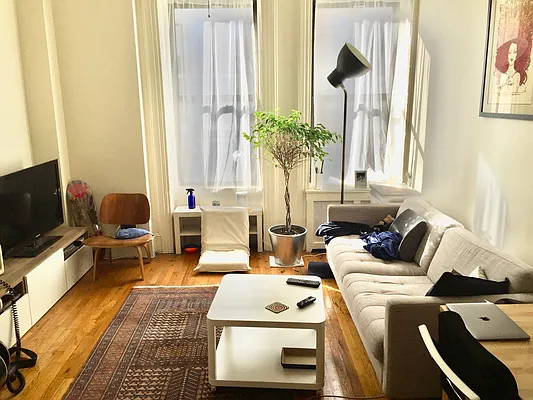 Rented by Living New York | media 2