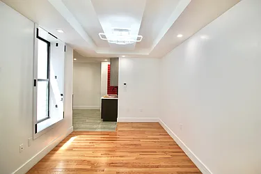 279 Kosciusko Street, #101