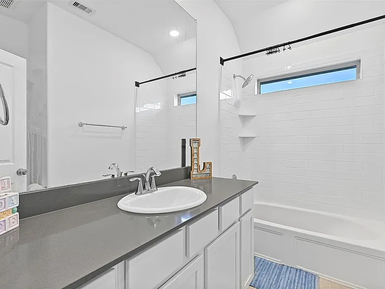 805 Westwood Dr — Photo 19
