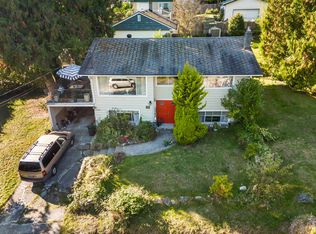 707 Crucil Rd, Gibsons, BC V0N 1V9
