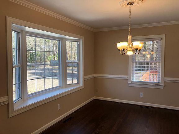 3rd image of 505 Holland Hill Dr