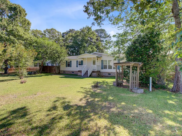 402 Vine St, Summerville, SC 29483