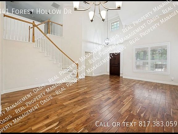 4th image of 841 Forest Hollow Dr