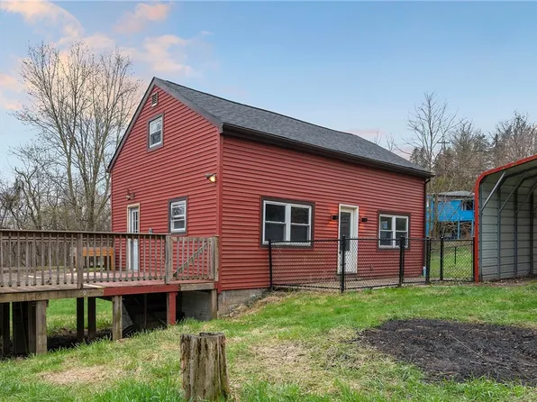 653 1/2 7th Street Ext, New Kensington, PA 15068