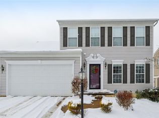 208 Creekledge Ln, Akron, OH 44321