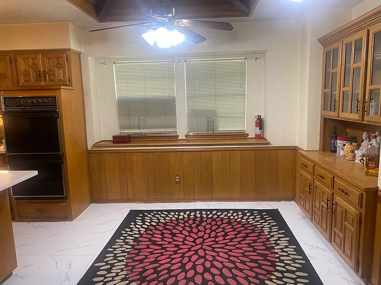 2738 Belmeade Dr — Photo 6