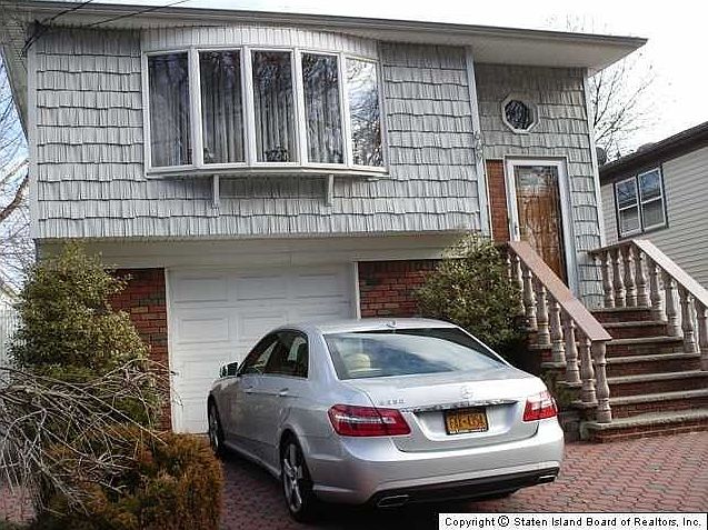 2nd image of 669 Woolley Ave