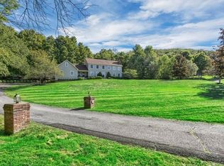 9 Taramar Ln, Washingtonville, NY 10992