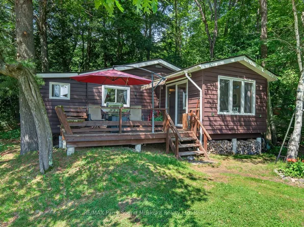101 Chain Of Lakes Rd, Seguin, ON P2A 0B6
