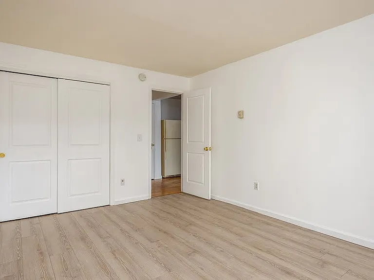 506 Fox Run Ln — Photo 13