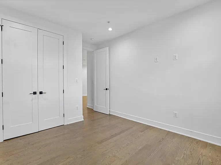 1220 Potomac Ave SE #3 — Photo 10