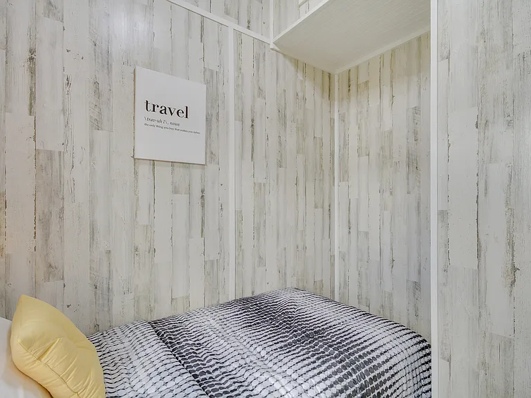 Tiny Apartment Rentals — Photo 17