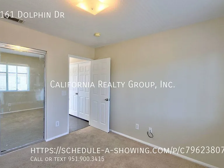 1161 Dolphin Dr — Photo 15