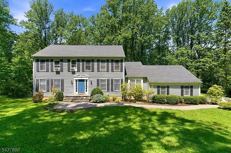 1st image of 17 Grandview Ter