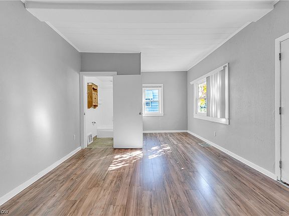 5th image of 49 Henry St
