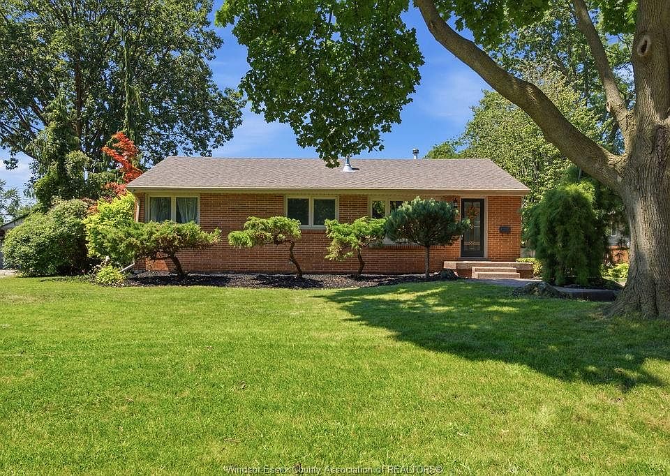 1st image of 251 Saint Marks Rd