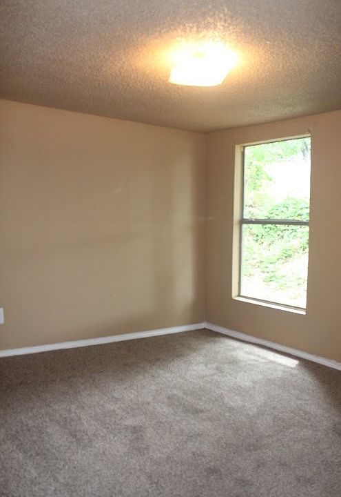 1st image of 2812 NW 19th St