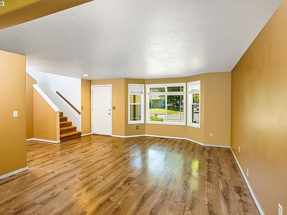 5th image of 1303 SE 4th Ave