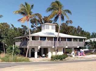 911 Lobster Ln, Key Largo, FL 33037