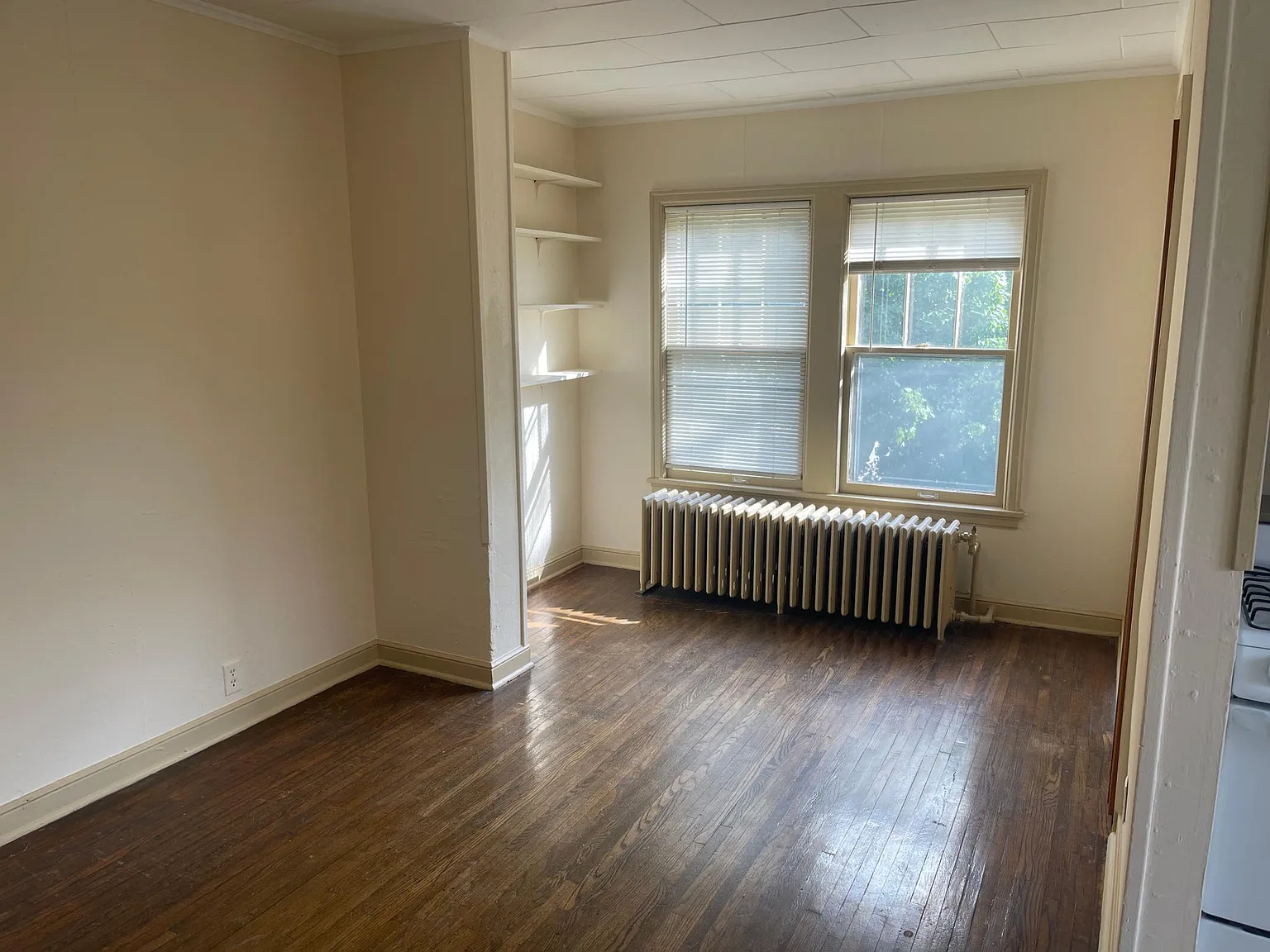 1 bed, 500 sqft, $1,030 — Photo 3