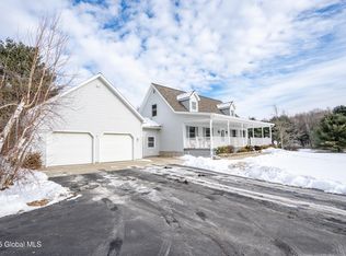 19 Old Siek Rd, Troy, NY 12180
