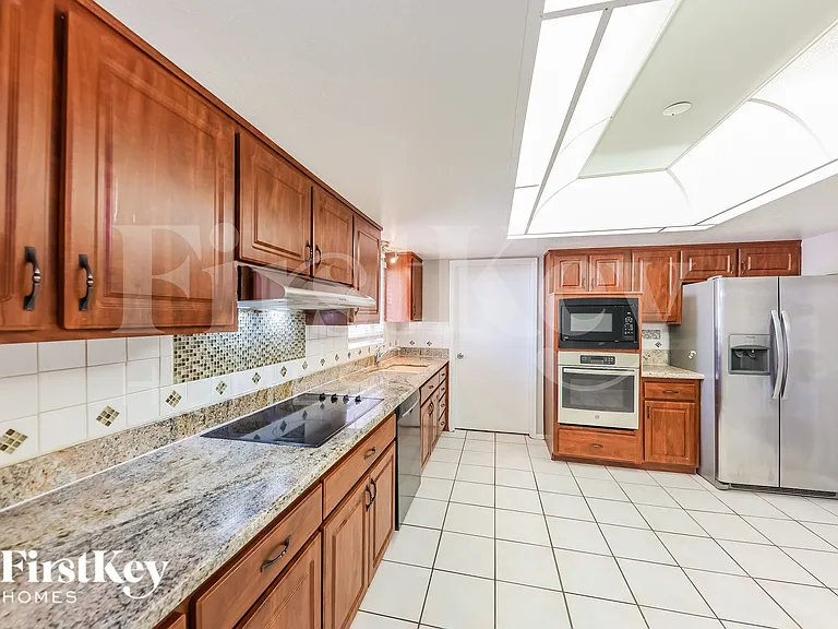 4826 W Paradise Ln — Photo 5
