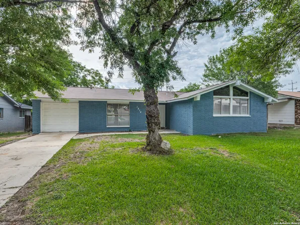 1814 WILSONS CREEK ST, San Antonio, TX 78245