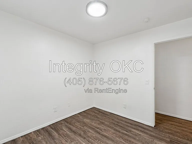 8514 Candlewood Dr — Photo 9