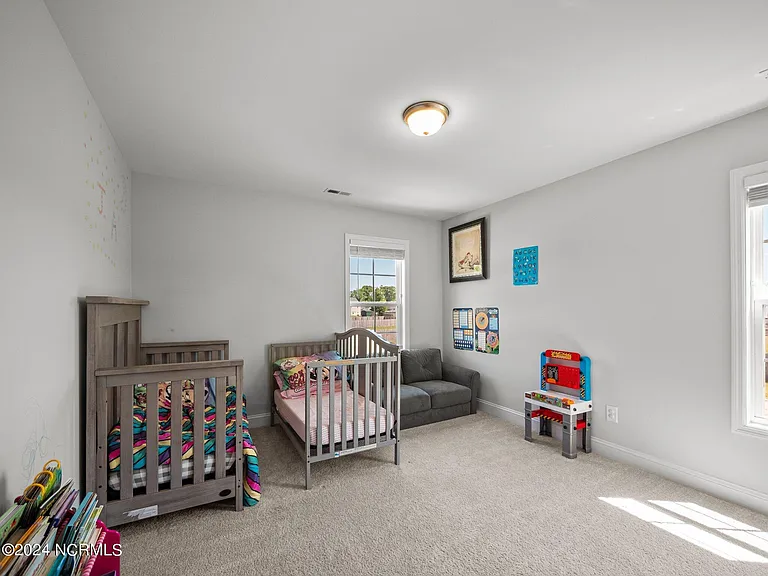 516 Poults Dr — Photo 18