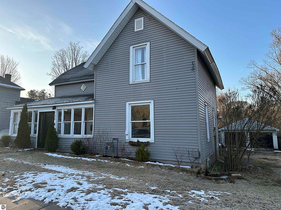 103 W Blair St, Kingsley, MI 49649 | Zillow